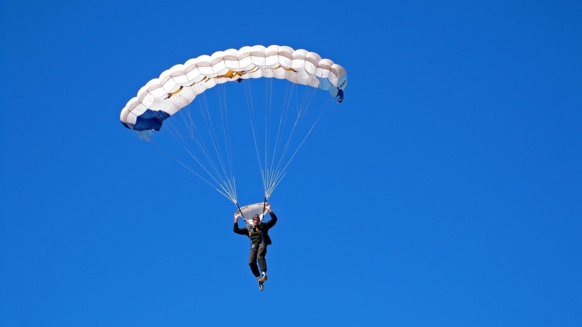 九游手游官网-APEX英雄 战队实力对比引发热议，apex战队有哪些